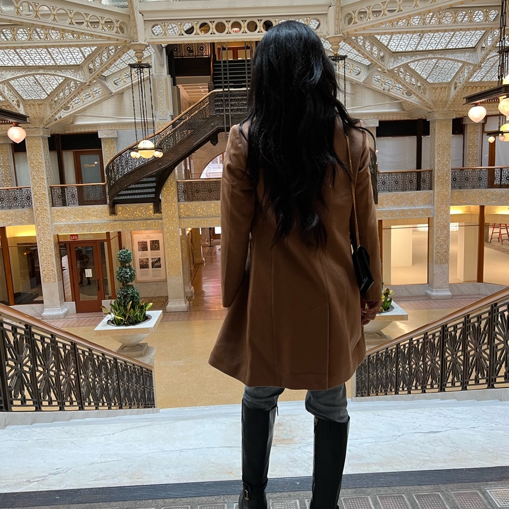 Meet your Posher, Elisabeth